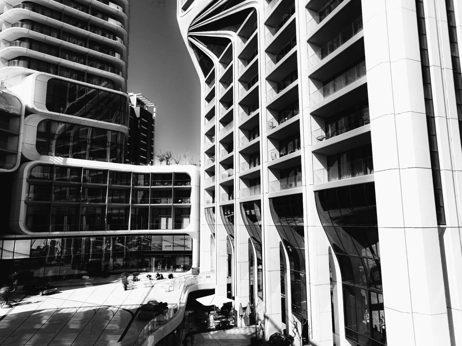 Mercury Tower in St Julian's — Zaha Hadid-designed mixed-use landmark with integrated digital LED screens at ground level